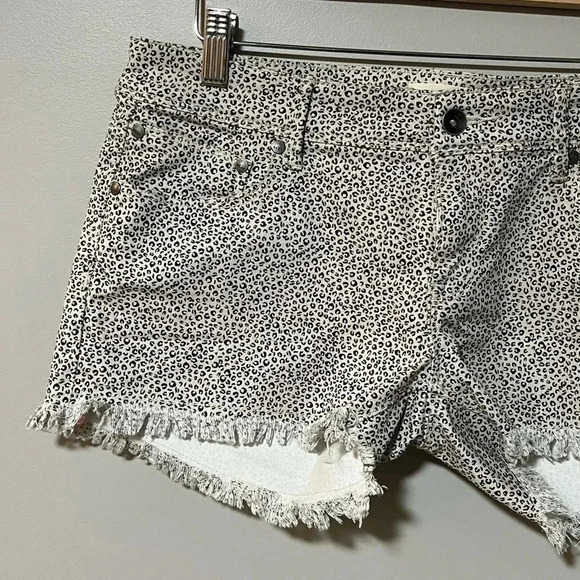 Roxy Cheetah Print Denim  Cut-Off Shorts - Picture 3 of 16